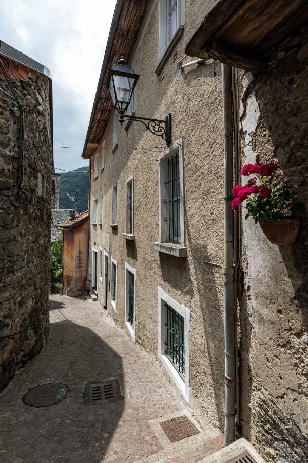 Ostello Di Germagno โอเมญา ภายนอก รูปภาพ